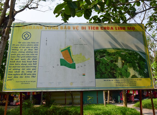 Tham quan và cúng dường chùa Linh Mụ, Huế